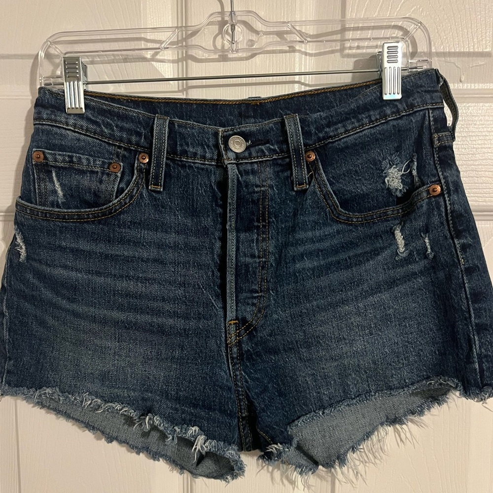 Like New Levi’s 501 Regular Fit Shorts